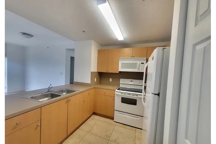 $2150 : Available 2bedroom for rent image 3