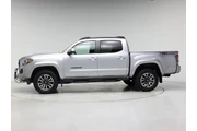 $35998 : Toyota Tacoma 2022 4x2 TRD S thumbnail