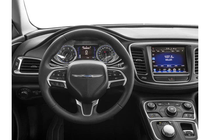 $12988 : 2016 200 Limited image 5