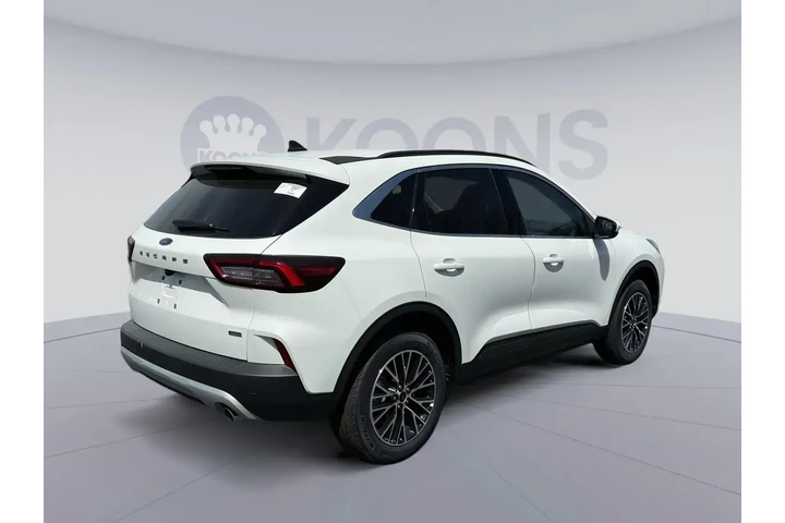 $28000 : Ford Escape Plug-In Hybrid 2 image 5
