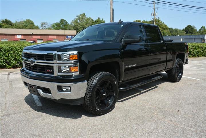 2015 Silverado 1500 LT Z71 image 1