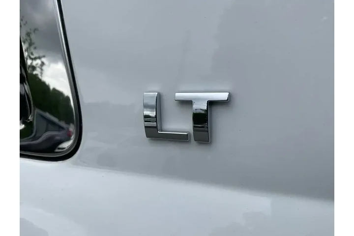 $16985 : Chevrolet Suburban 2017 4x2 image 10