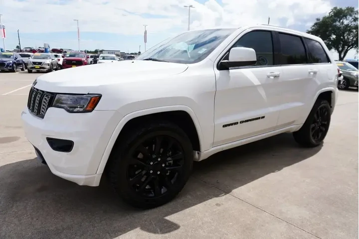 $26988 : Jeep Grand Cherokee WK 2022 image 3