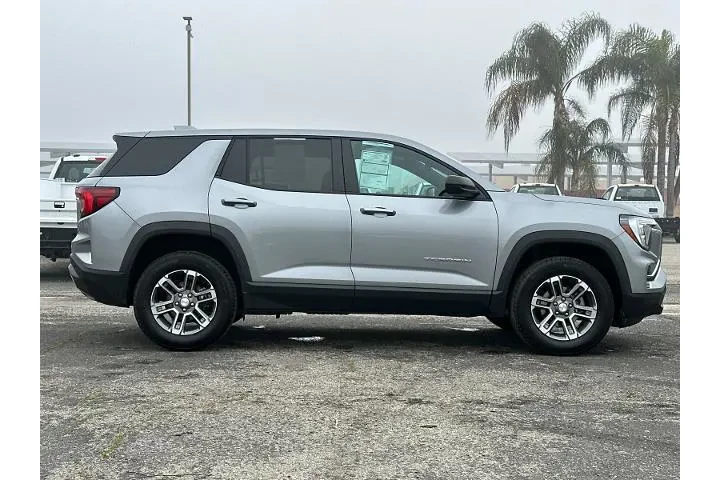 $29990 : GMC Terrain 2025 4x4 Elevati image 2