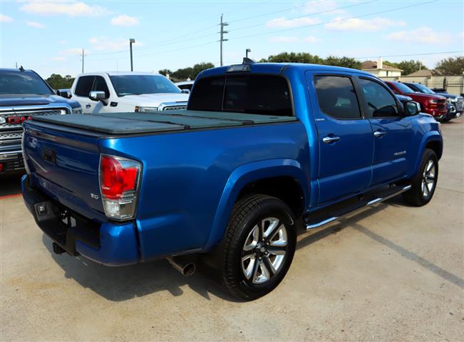 $27995 : 2017 Tacoma Limited Double Ca image 7