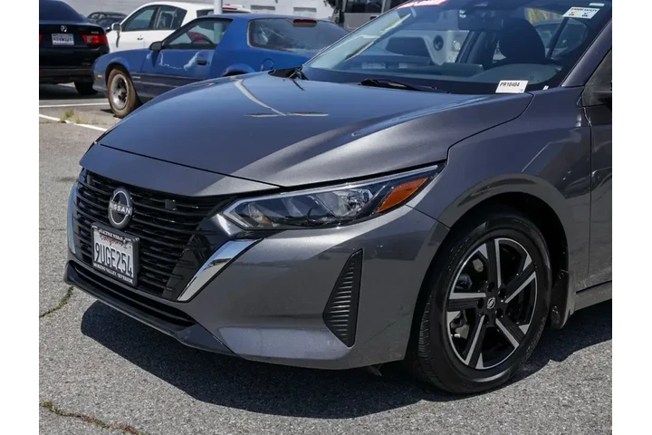 $20336 : Nissan Sentra 2025 SV 4dr Se image 10