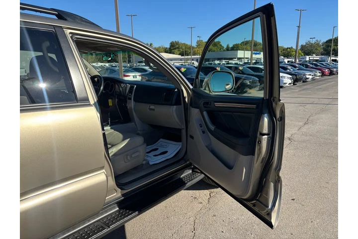 2007 4Runner 2WD 4dr V6 Limit image 8