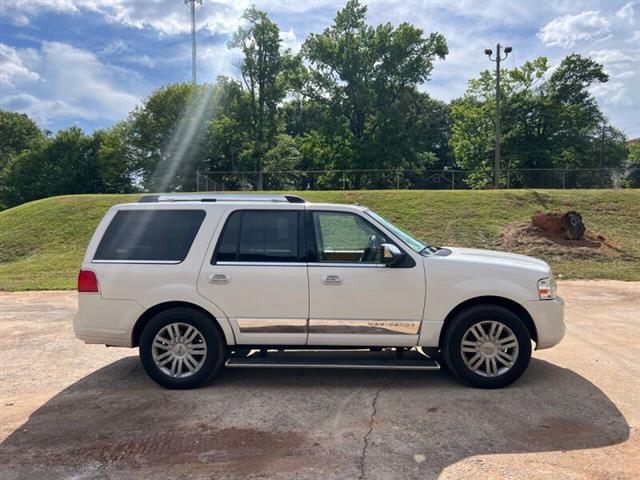 $10000 : 2008 Navigator image 6