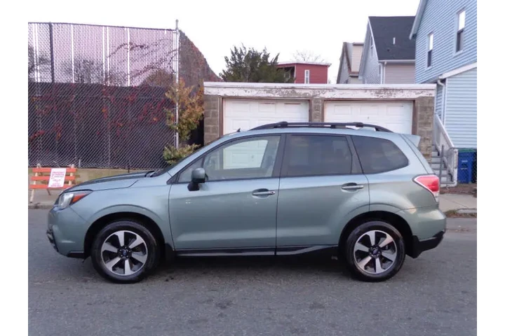 $11450 : 2017 Forester 2.5i Premium image 7