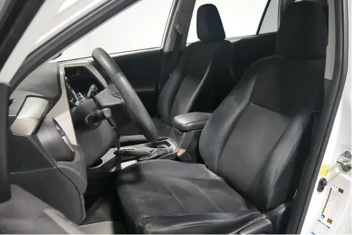 $14500 : Toyota RAV4 2015 AWD LE 4dr image 10