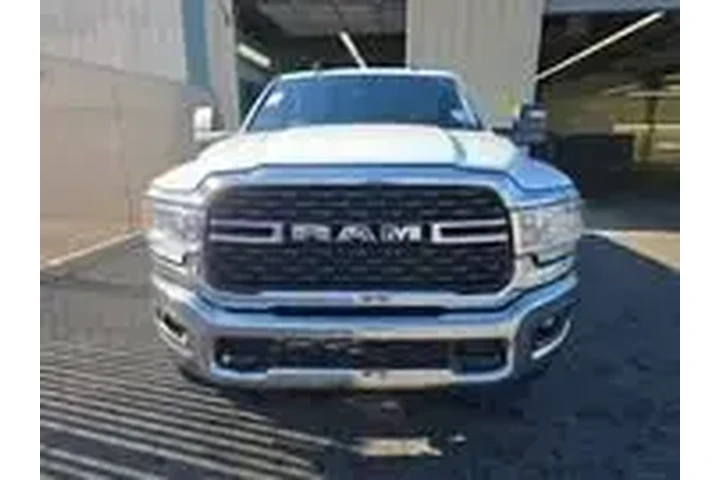 $39950 : Ram 2500 2024 4x4 Big Horn 4 image 2