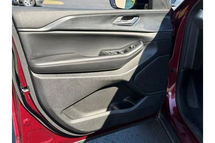 $28995 : Jeep Grand Cherokee 2023 4x4 image 9