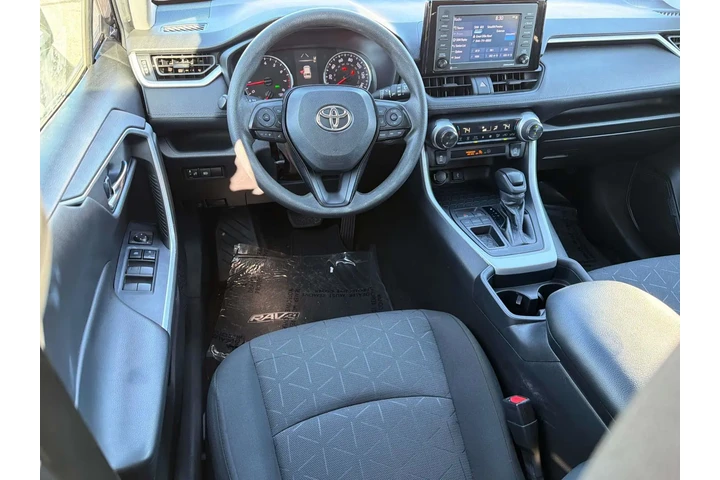 $24138 : Toyota RAV4 2021 XLE 4dr SUV image 9