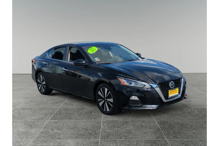 $24398 : Nissan Altima 2022 2.5 SV 4d image 7