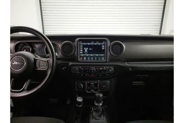 $27998 : Jeep Wrangler Unlimited 2022 image 9