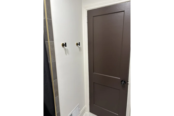 $900 : SE RENTA CUARTO EN UNA CASA image 3