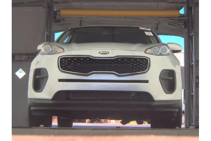 $9490 : Kia Sportage 2019 LX 4dr SUV image 3