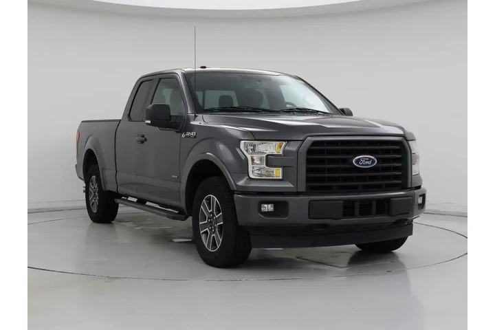 $27998 : Ford F-150 2017 4x4 XLT 4dr image 1