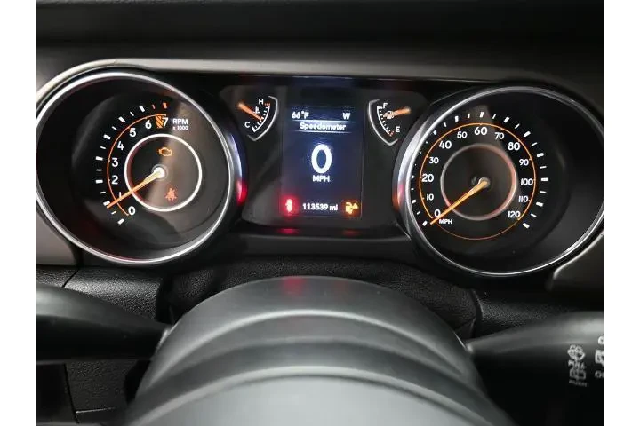 $18499 : Jeep Wrangler Unlimited 2018 image 3