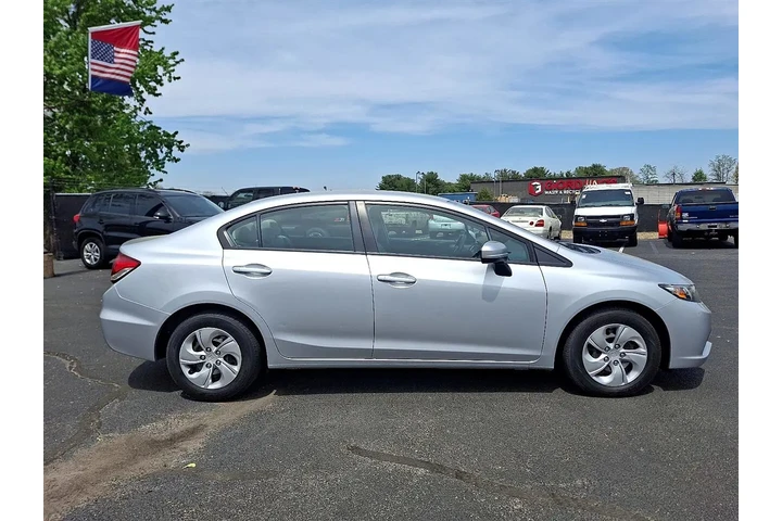 $12800 : 2015 Civic LX Sedan 5-Speed MT image 7