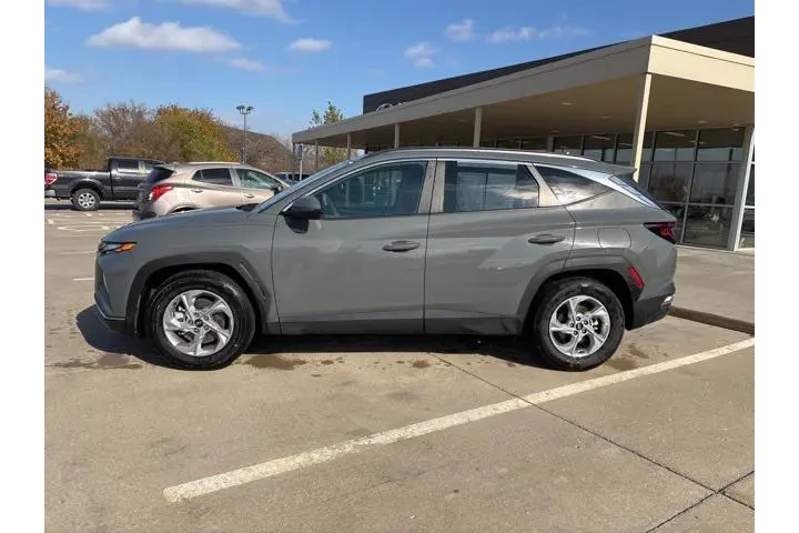 $22998 : Hyundai TUCSON 2024 SEL 4dr image 2