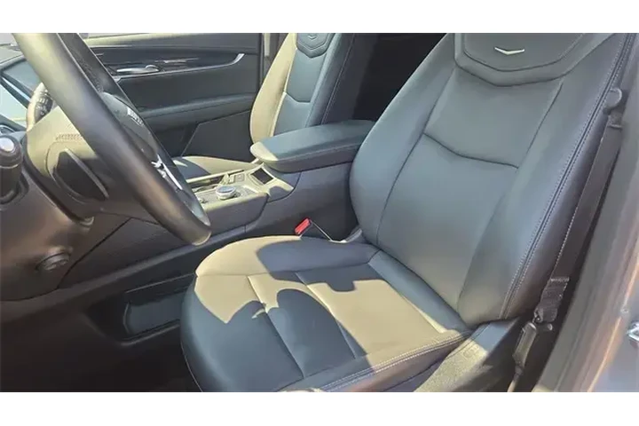 $39865 : Cadillac XT5 2025 Premium Lu image 10