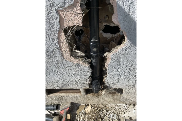 Plomero barato 24/7 image 5