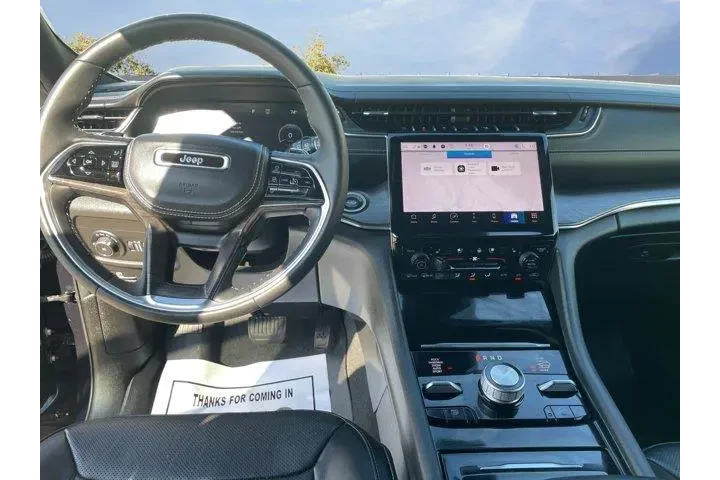 $35000 : Jeep Grand Cherokee 2023 4x4 image 9