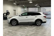 $9263 : Hyundai SANTA FE 2017 AWD SE thumbnail
