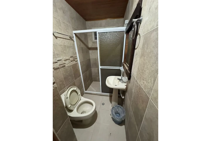 $750000 : SE ALQUILAN APARTAESTUDIOS BCA image 2