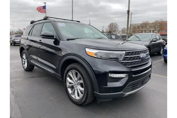 $30498 : Ford Explorer 2023 AWD XLT 4 image 3