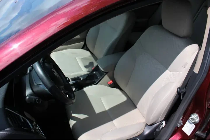 2014 Civic EX image 8