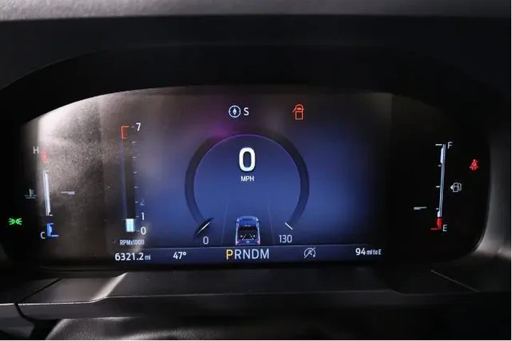 $33042 : Ford Maverick 2025 AWD Lobo image 4