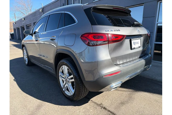 $29955 : 2021 Mercedes-Benz GLA 250 4M image 4