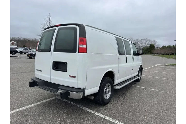 $32488 : GMC Savana 2024 2500 3dr Car image 6