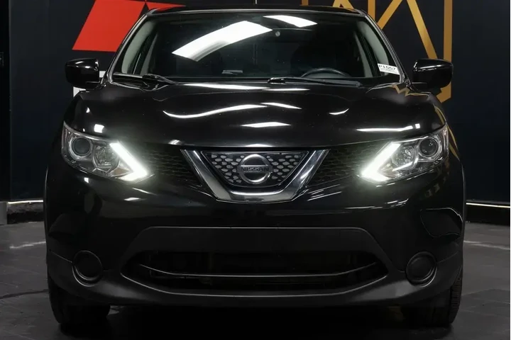 $13998 : Nissan Rogue Sport 2018 S 4d image 7