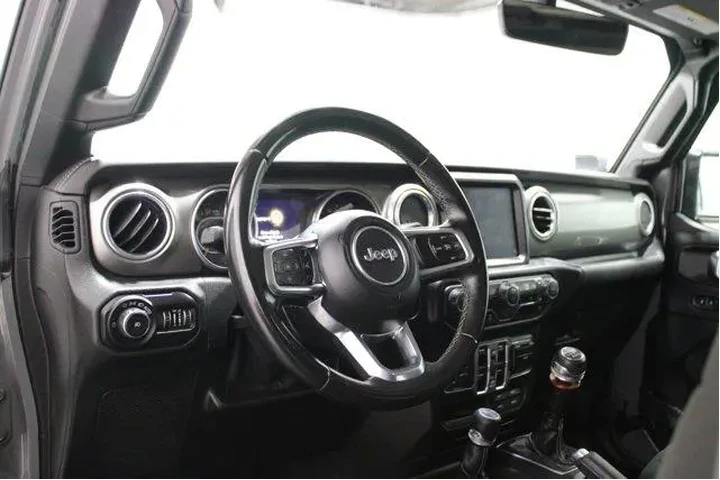 $31987 : Jeep Wrangler Unlimited 2018 image 2