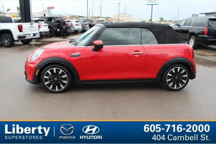 $30499 : MINI Convertible 2024 Cooper image 6