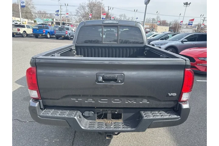 $30995 : Toyota Tacoma 2016 4x4 SR V6 image 6