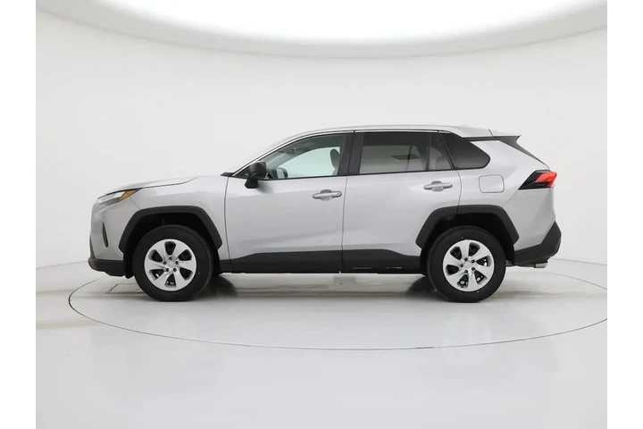 $26998 : Toyota RAV4 2024 AWD LE 4dr image 3