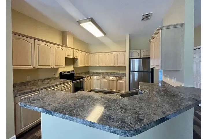 $2150 : HOUSE RENT IN TAMPA FLORIDA ! image 7