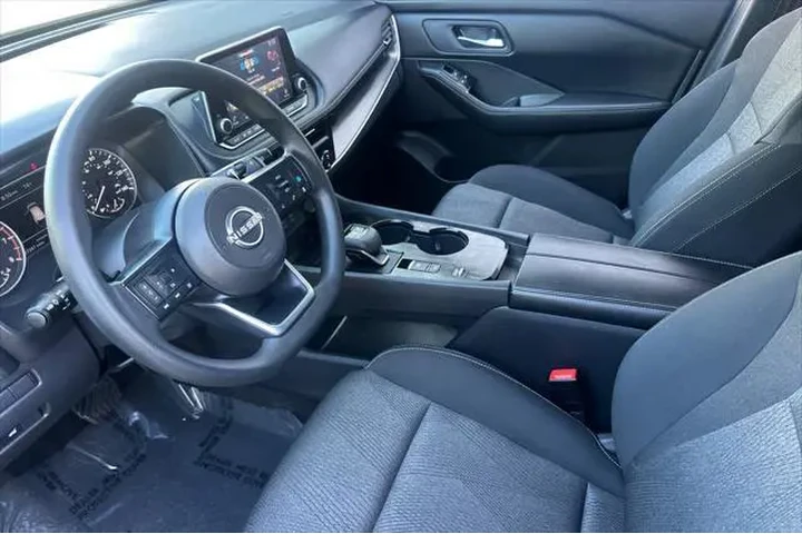 $21990 : Nissan Rogue 2024 SV 4dr Cro image 10