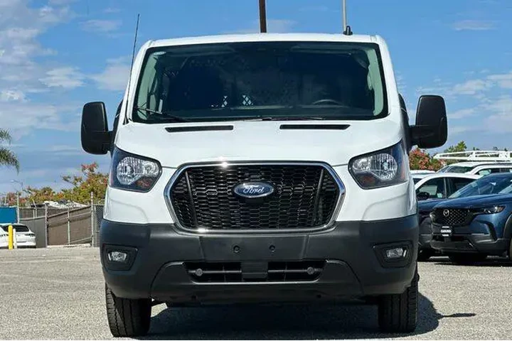 $38822 : Ford Transit 2024 250 3dr SW image 8