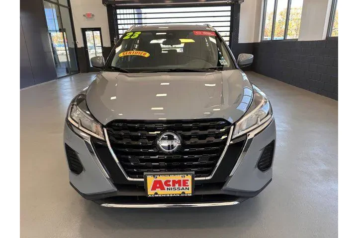 $17895 : Nissan Kicks 2023 SV 4dr Cro image 9