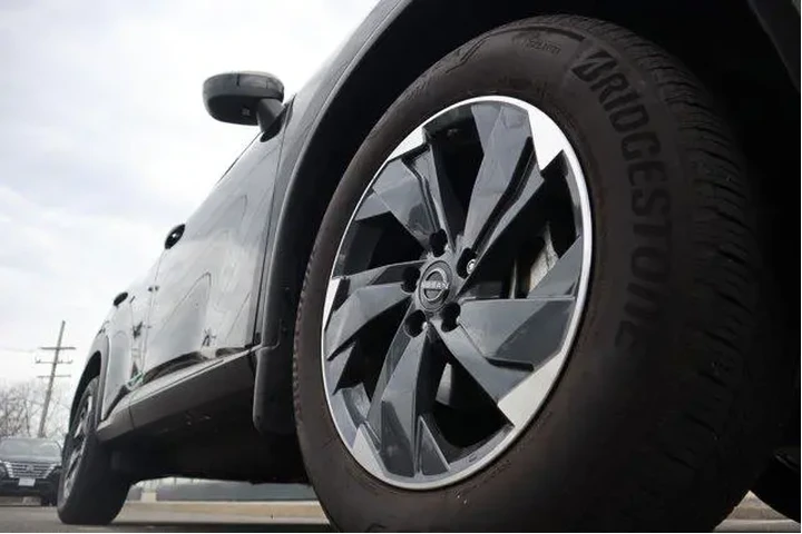 $23523 : Nissan Rogue 2025 AWD SV 4dr image 9