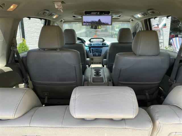 $9000 : 2013 Honda Odyssey Touring image 7