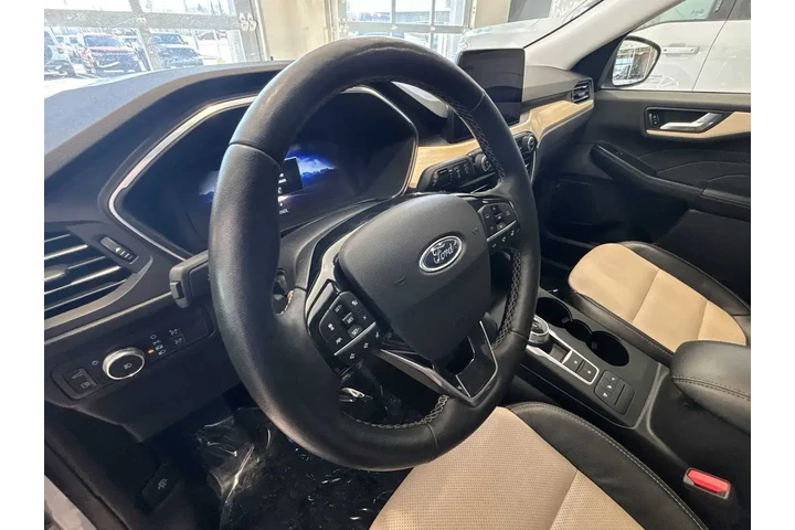 $27218 : Ford Escape Hybrid 2022 AWD image 9