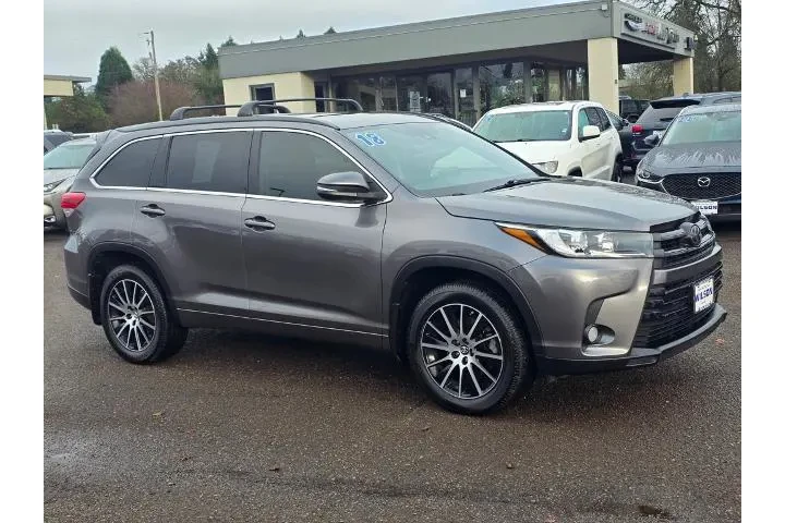 $22999 : Toyota Highlander 2018 SE 4d image 2