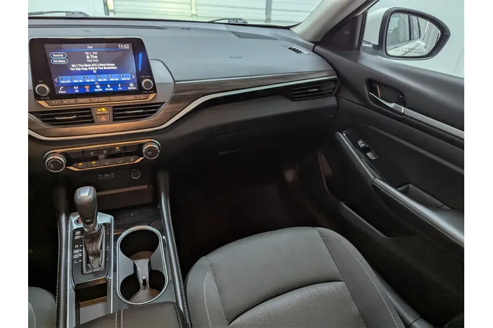 $21499 : Nissan Altima 2023 2.5 SV 4d image 8