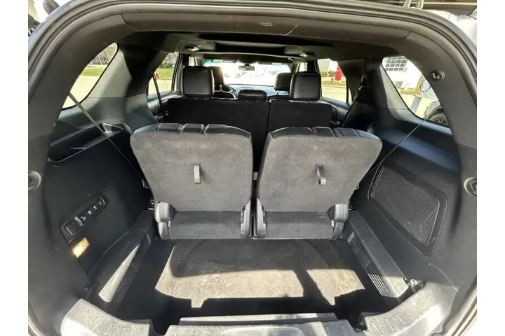 $15990 : 2017 Explorer Platinum image 6